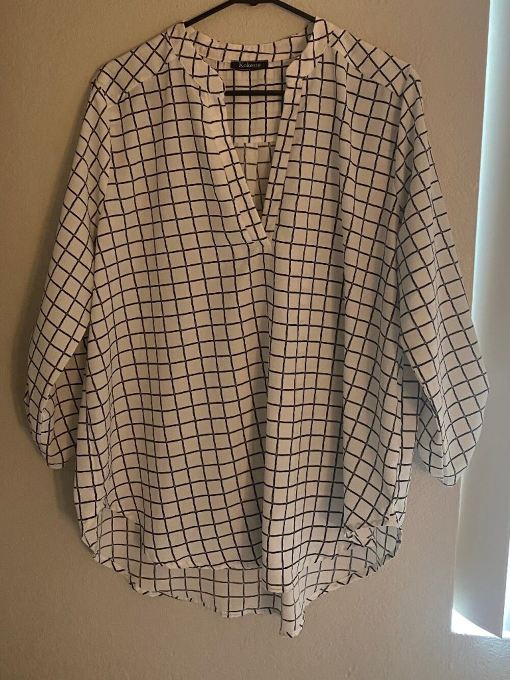 Kokette XL Women's White Grid V-Neck Blouse Office Careerwear